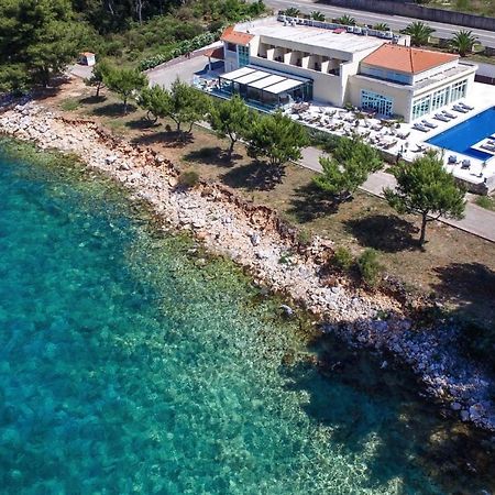 Hotel Antica-Seafront Hotel With Comfortable Rooms And Pool Stari Grad  Exterior foto