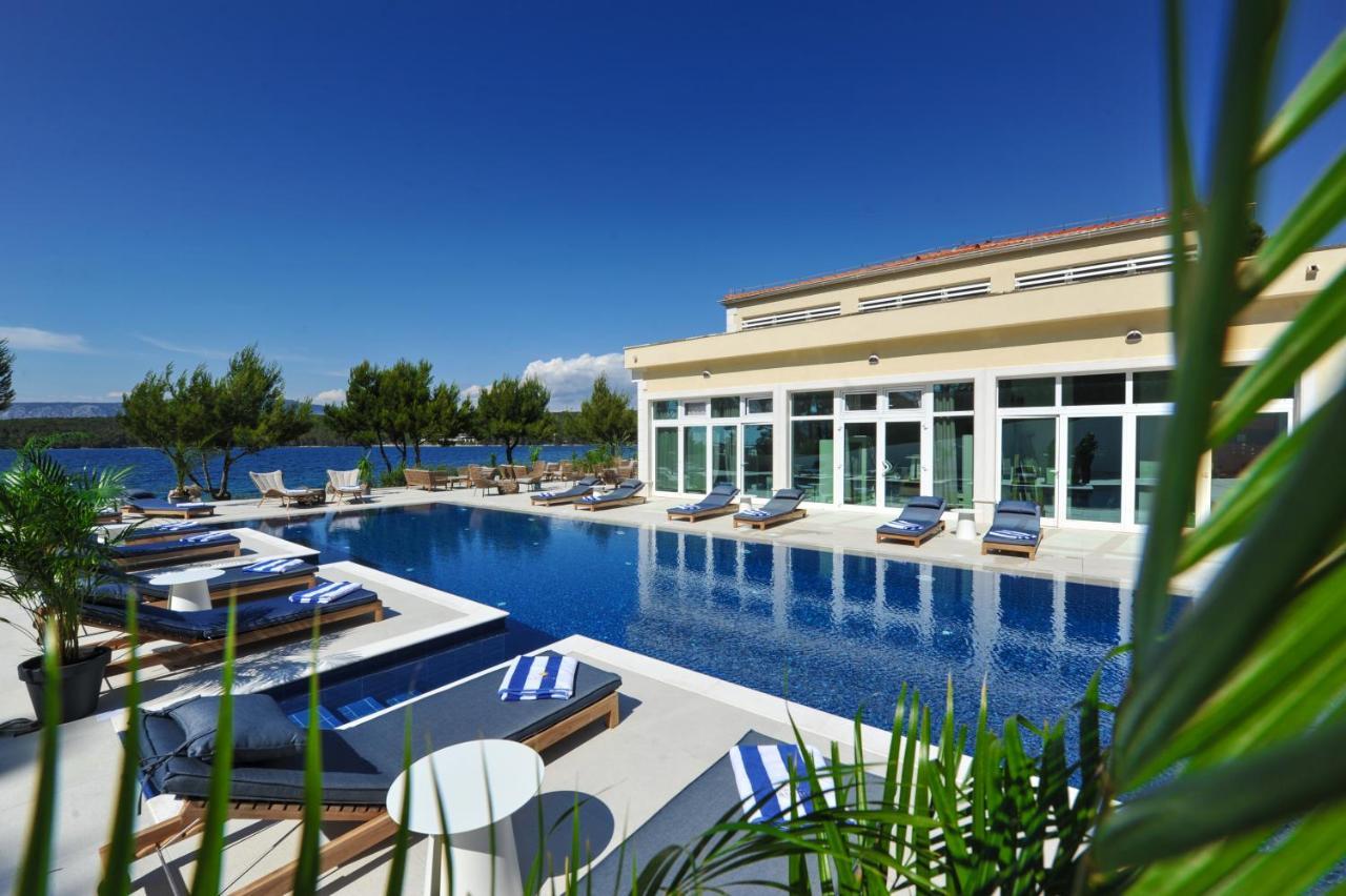 Hotel Antica-Seafront Hotel With Comfortable Rooms And Pool Stari Grad  Exterior foto